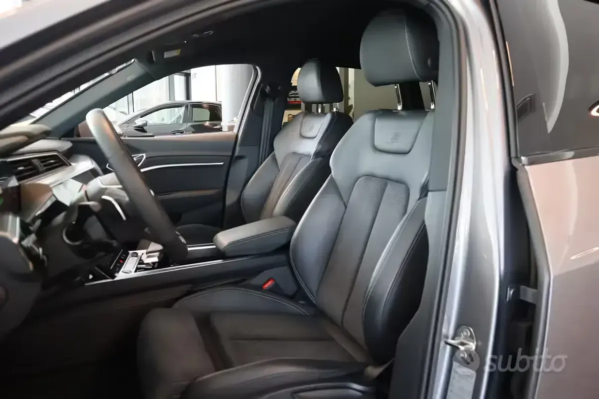 Usata Audi e-tron S-Line 225 kW (307 CV) 2022 Nero SUV