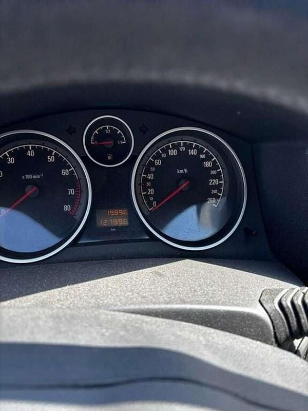 Usata Opel Astra GTC Enjoy 116 CV (85 kW) 2008 Nero Berlina