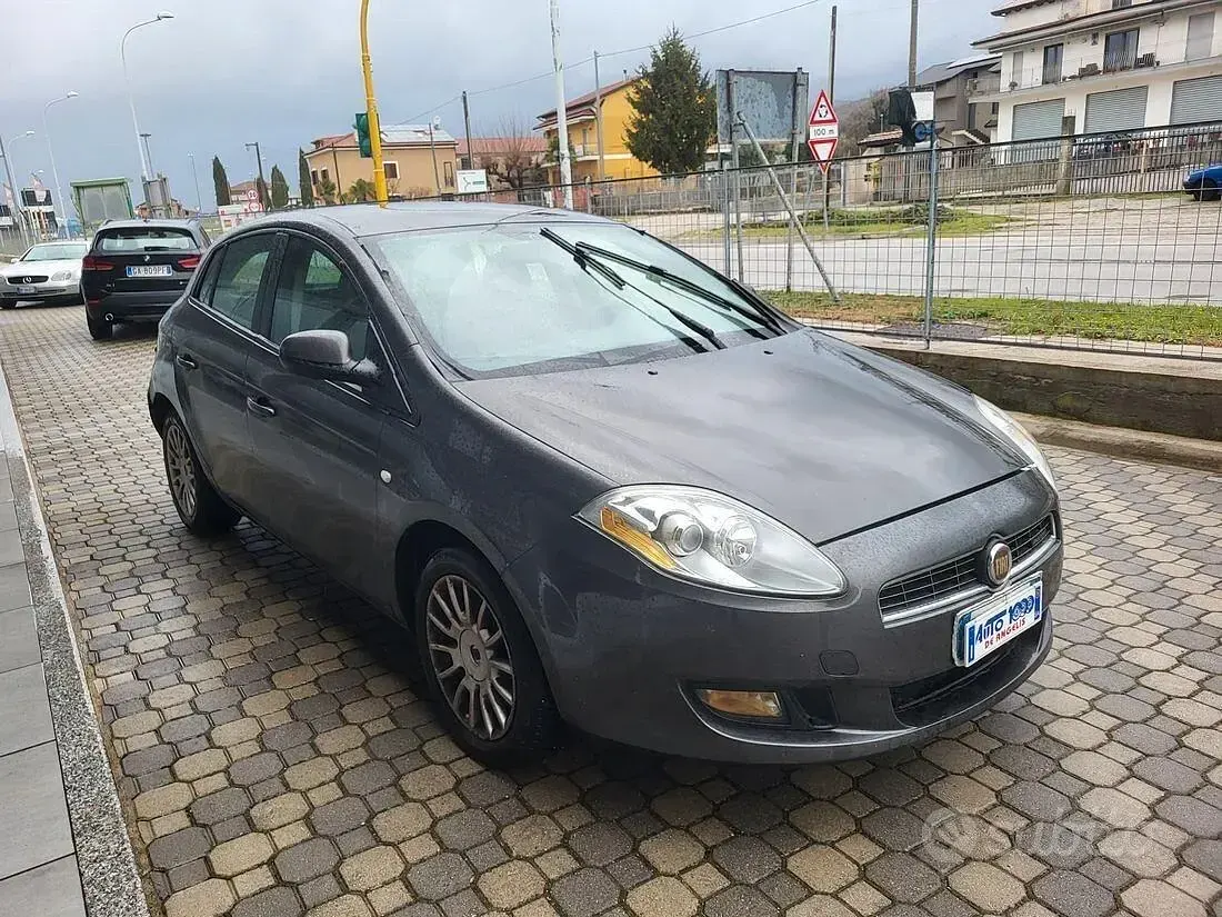 Usata Fiat Bravo Dynamic 120 CV (88 kW) 2007 Grigio Utilitaria