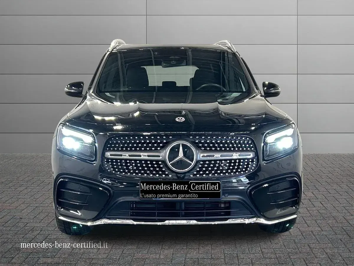 Usata Mercedes GLB200 AMG Line Premium 150 CV (110 kW) 2025 Nero metallizzato SUV