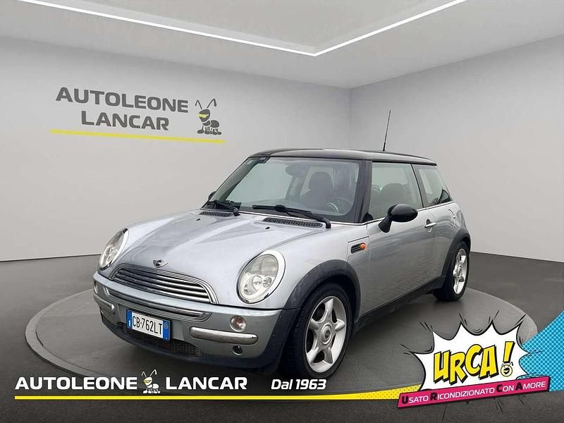 Begagnad Mini Cooper 116 HK (85 kW) 2003 Grå Halvkombi
