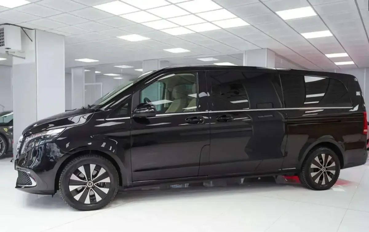 Usata Mercedes V250 163 CV (119 kW) 2024 Other Monovolume