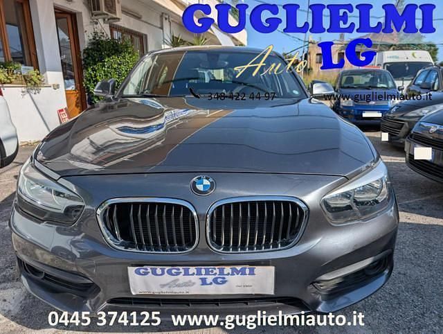Grigio Usata 2015 BMW 118 Advantage Due volumi | 12.990 € (Buon prezzo) - Immagine 1/4