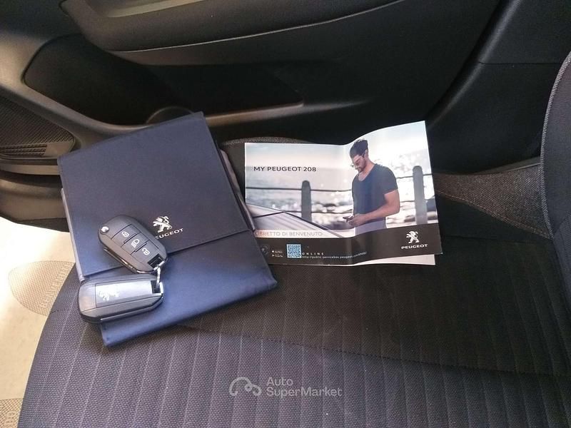Usata Peugeot 208 Active 101 CV (74 kW) 2020 Giallo Utilitaria
