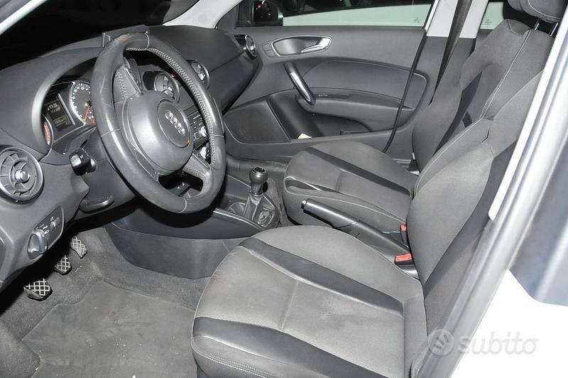 Usata Audi A1 Sportback Ambition 90 CV (66 kW) 2012 Bianco Utilitaria