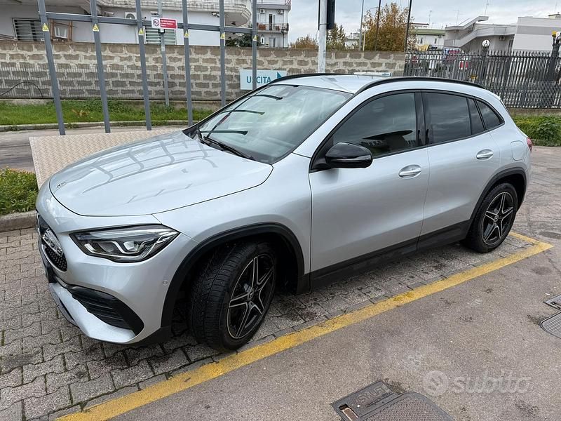 Usata Mercedes GLA200 AMG line 2021 Grigio SUV