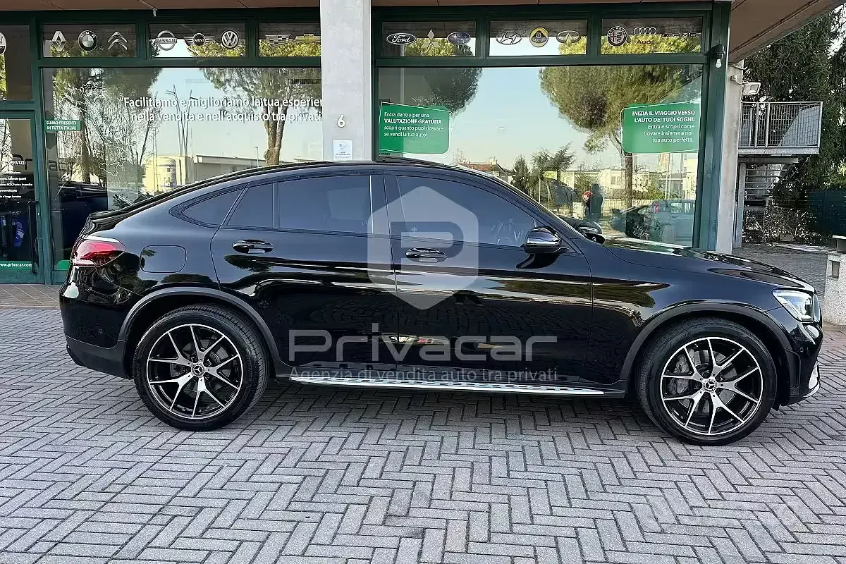 Usata Mercedes GLC220 Premium 194 CV (142 kW) 2021 Nero SUV
