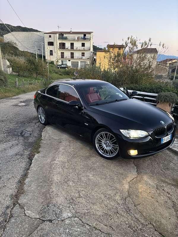 Begagnad BMW 330 231 HK (169 kW) 2007 Sportkupé