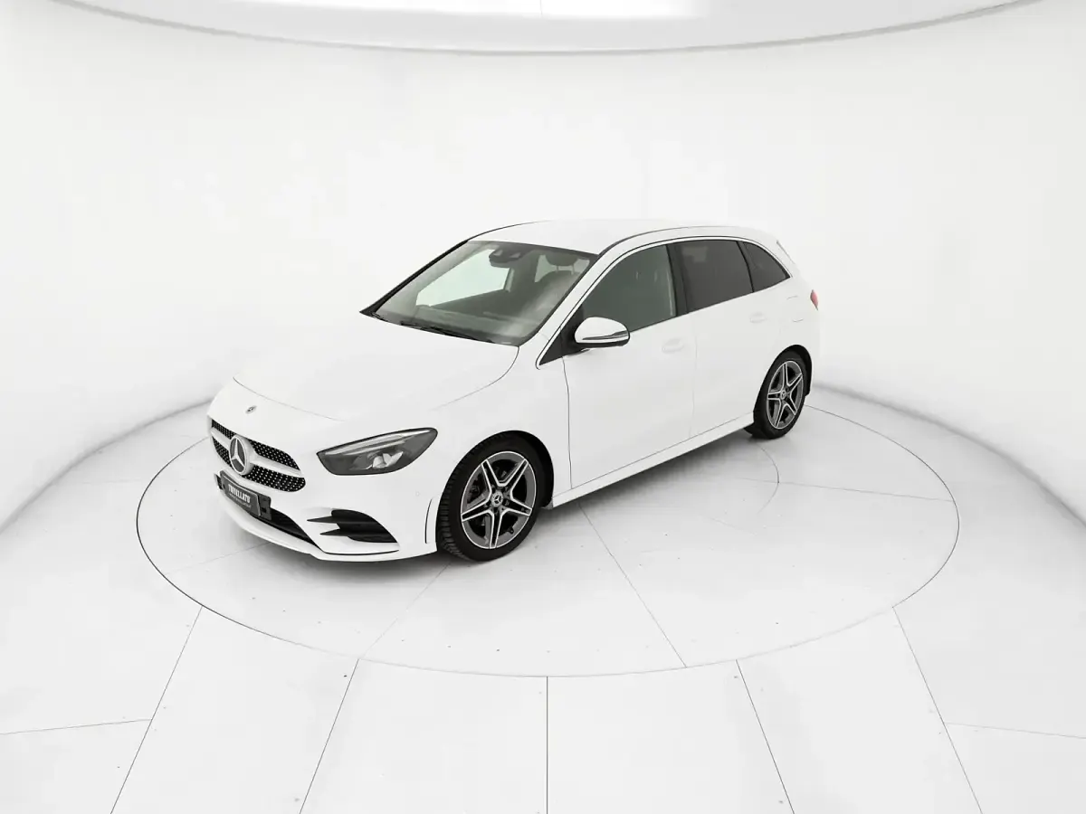 Usata Mercedes B200 Premium 150 CV (110 kW) 2021 Bianco Utilitaria