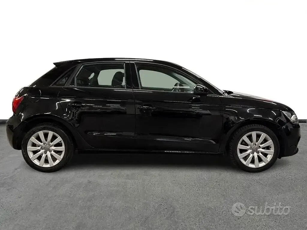 Usata Audi A1 Sportback Ambition 105 CV (77 kW) 2014 Nero Utilitaria