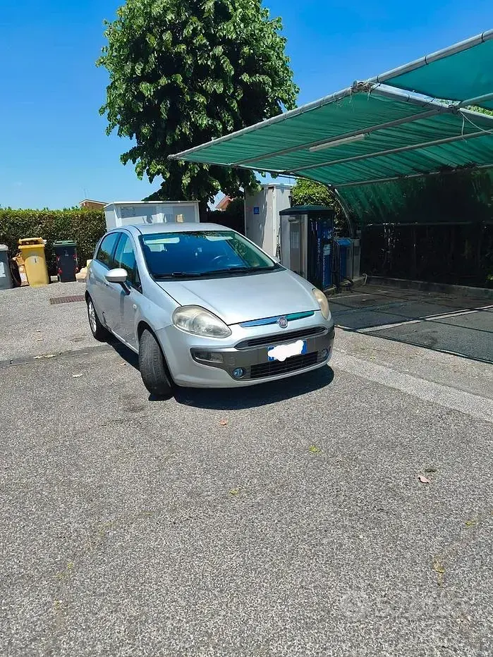 Usata Fiat Punto Evo Dynamic 65 CV (47 kW) 2010 Grigio Utilitaria