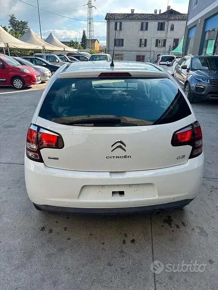 Usata Citroën C3 Live 75 CV (55 kW) 2016 Bianco Berlina