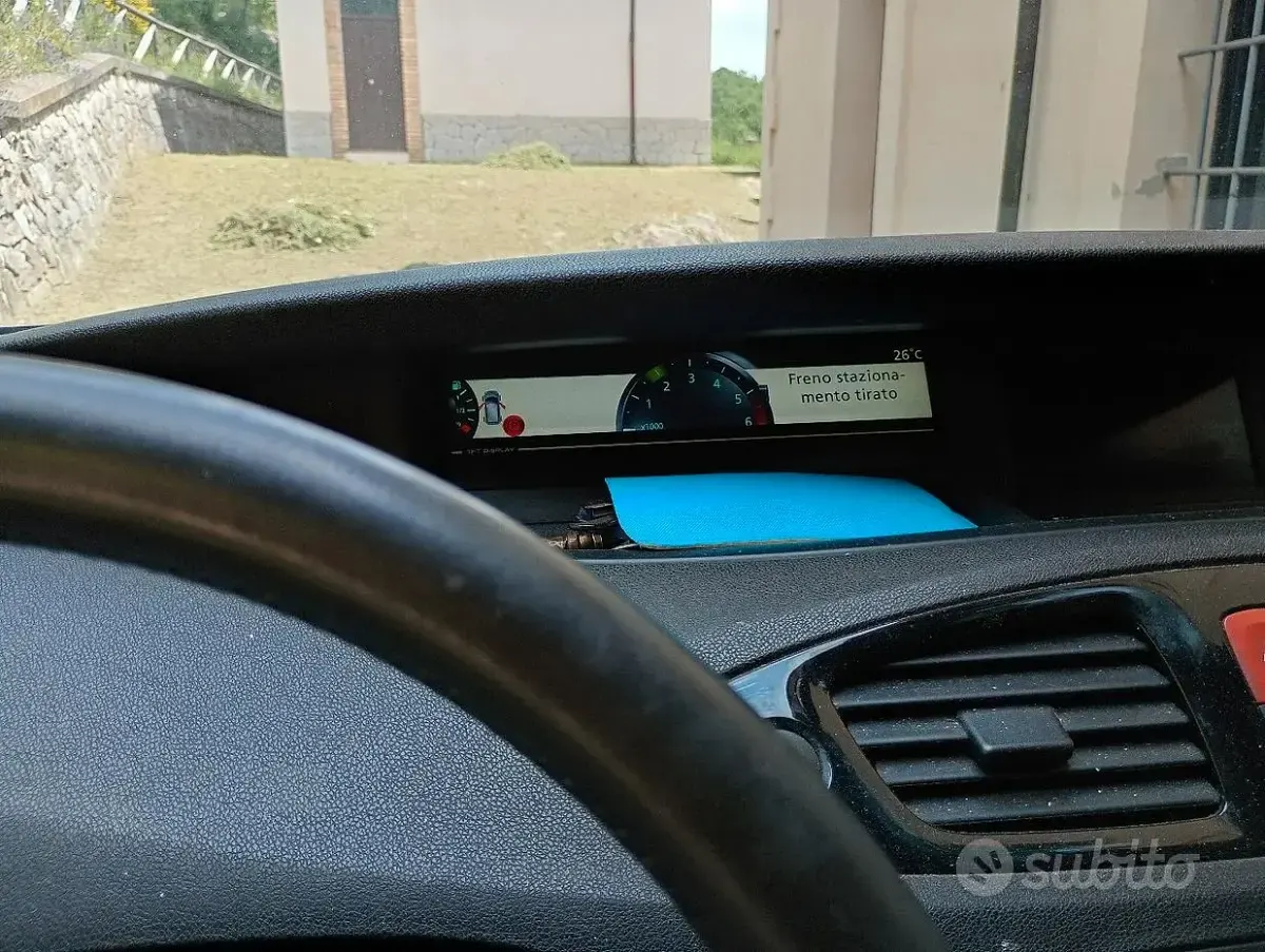 Usata Renault Scénic 110 CV (80 kW) 2011 Nero Monovolume