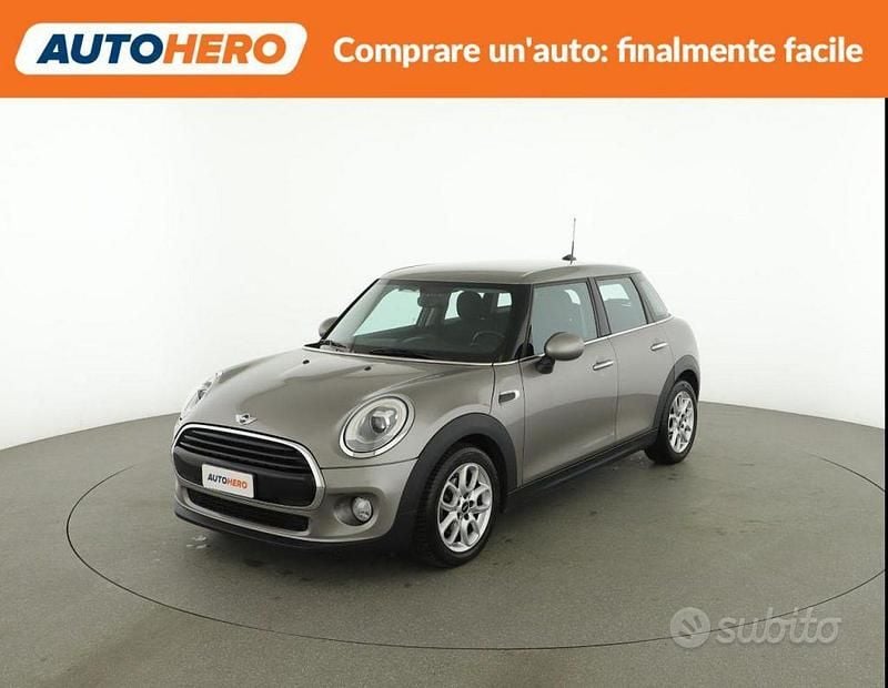 Usata Mini Cooper D 130 CV (95 kW) 2018 Grigio Utilitaria