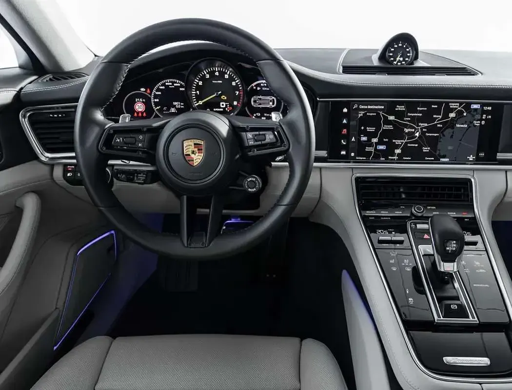 Usata Porsche Panamera S E-Hybrid Platinum Edition 330 CV (242 kW) 2022 Utilitaria