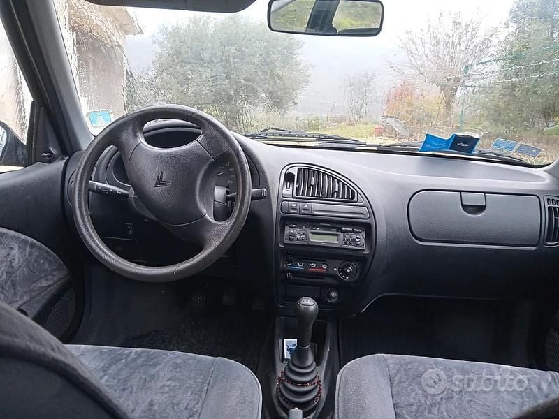 Usata Citroën Saxo 1997 Verde Utilitaria