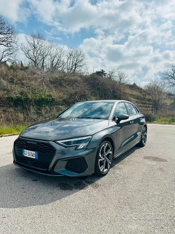 Usata Audi A3 S-Line 116 CV (85 kW) 2021 Grigio Berlina
