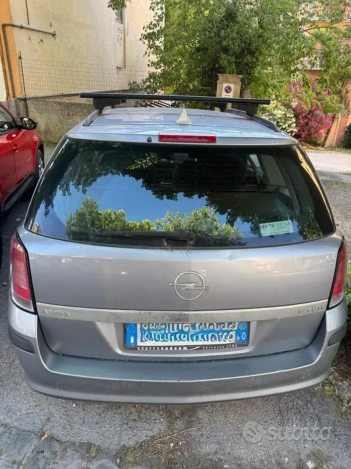 Usata Opel Astra 120 CV (88 kW) 2007 Grigio Station wagon