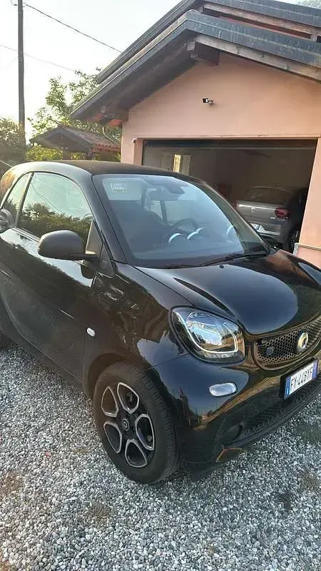 Usata Smart ForTwo Electric Drive Prime 41 kW (56 CV) 2019 Cabrio