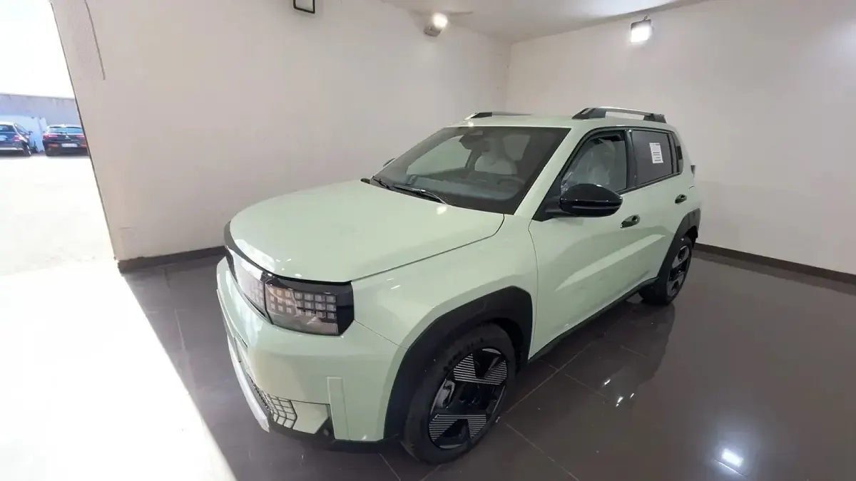 Usata Fiat Grande Panda La Prima 101 CV (74 kW) 2026 Utilitaria