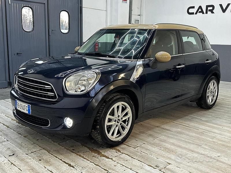 Usata Mini Park Lane Countryman 111 CV (81 kW) 2015 Nero SUV