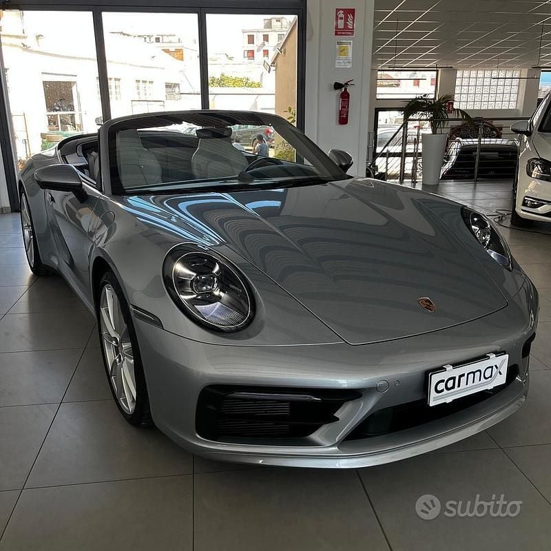 Usata Porsche 911 Carrera 4S Cabriolet 450 CV (330 kW) 2022 Grigio Cabrio