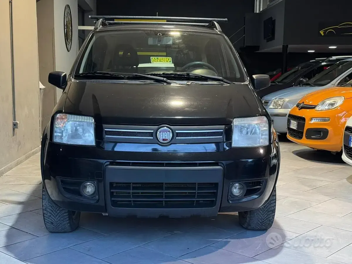 Usata Fiat Panda 4x4 75 CV (55 kW) 2009 Nero Utilitaria