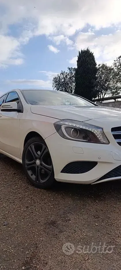 Usata Mercedes A180 109 CV (80 kW) 2013 Bianco Utilitaria