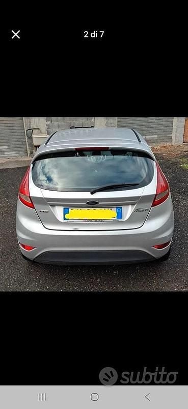 Usata Ford Fiesta 68 CV (50 kW) 2009 Grigio Utilitaria