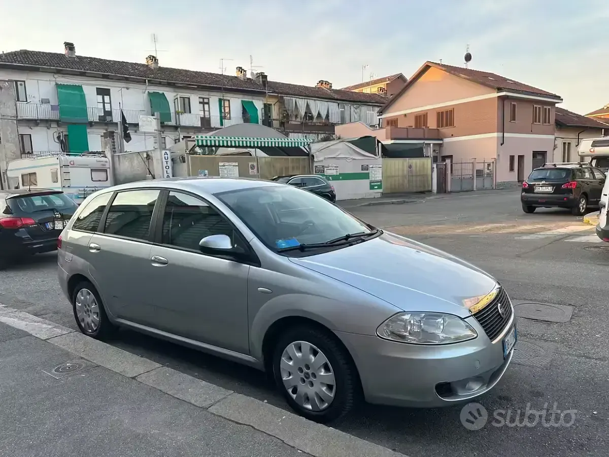 Usata Fiat Croma 140 CV (102 kW) 2007 Grigio Station wagon
