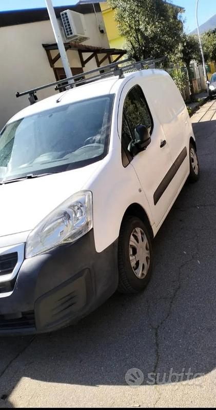 Usata Peugeot Partner 90 CV (66 kW) 2017 Bianco Monovolume