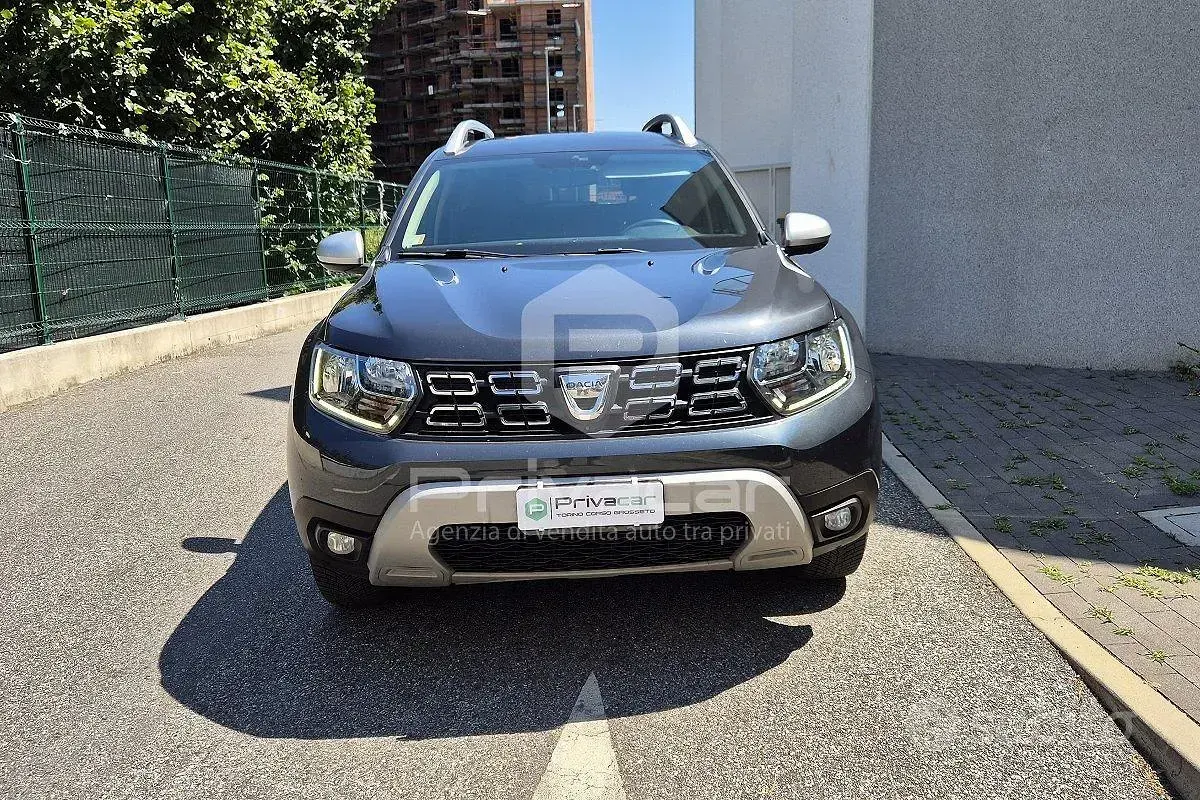Usata Dacia Duster Prestige 114 CV (83 kW) 2019 Grigio SUV