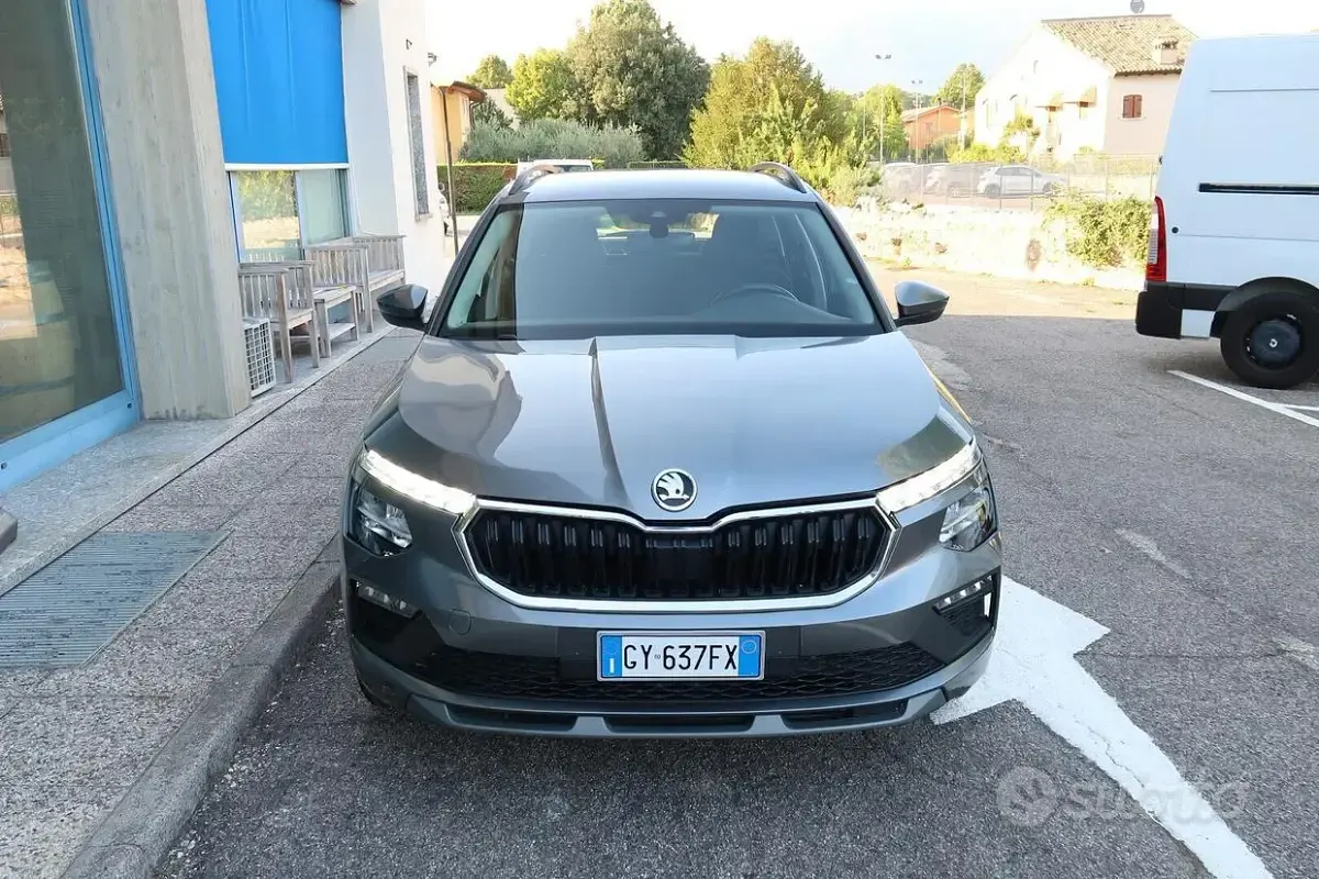Usata Skoda Kamiq Selection 95 CV (69 kW) 2025 Grigio SUV