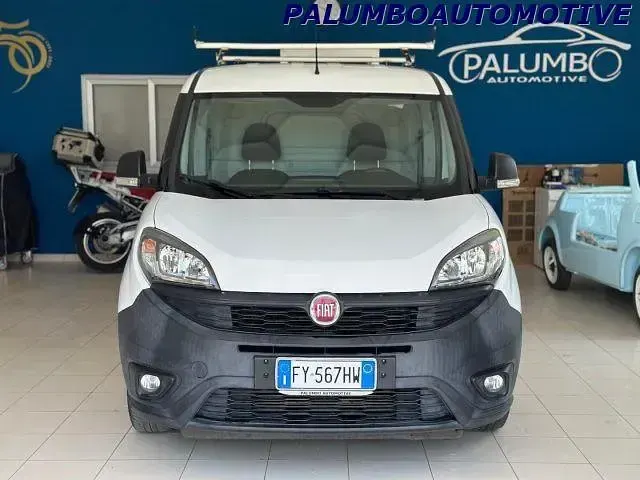 Usata Fiat Doblò Business 95 CV (69 kW) 2019 Bianco Monovolume