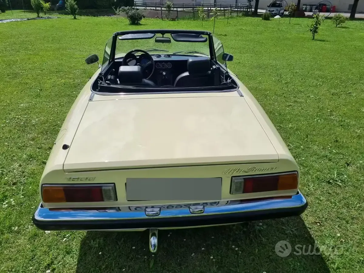 Usata Alfa Romeo Spider Veloce 104 CV (76 kW) 1981 Cabrio