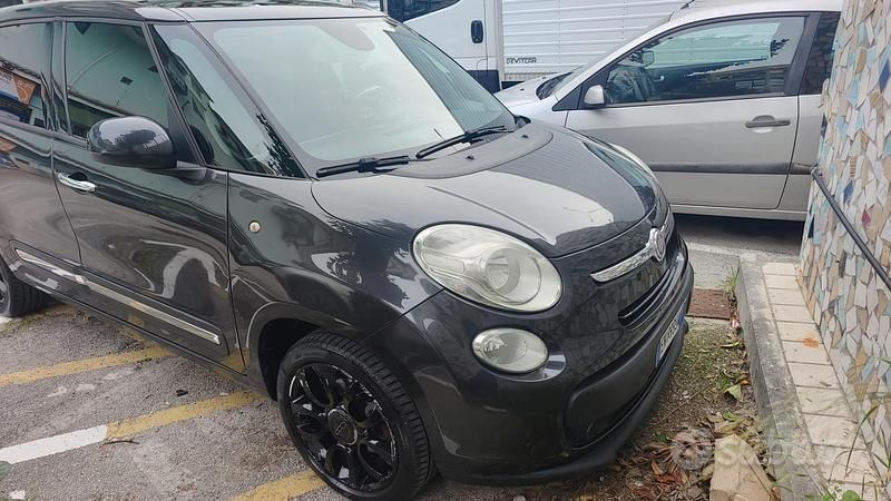 Usata Fiat 500L Lounge 95 CV (69 kW) 2012 Monovolume