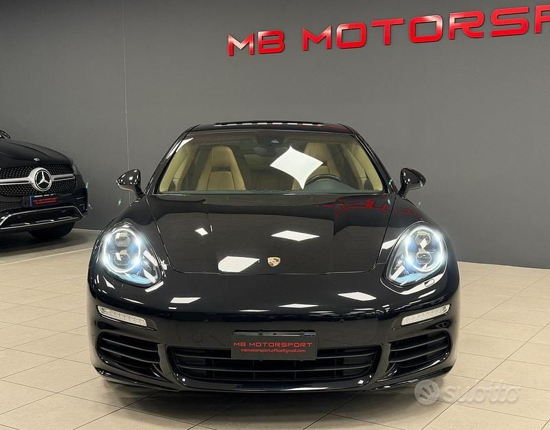 Usata Porsche Panamera Edition 300 CV (220 kW) 2016 Nero Utilitaria