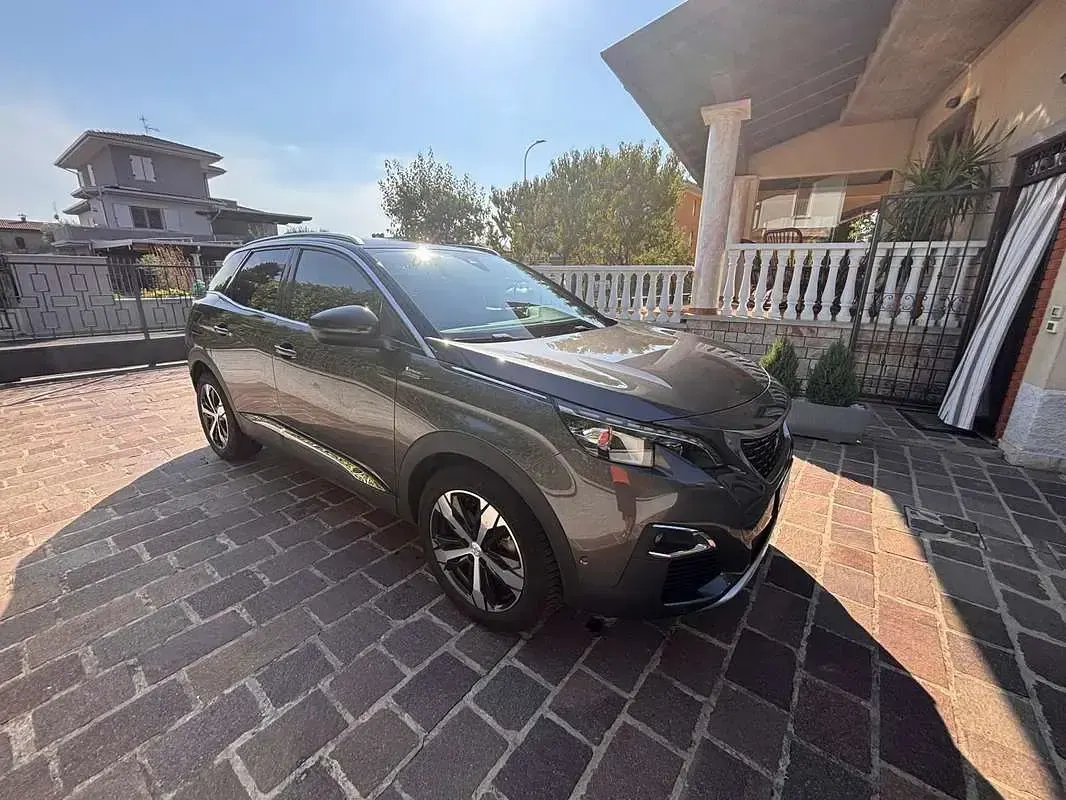 Usata Peugeot 3008 GT-line 120 CV (88 kW) 2018 SUV
