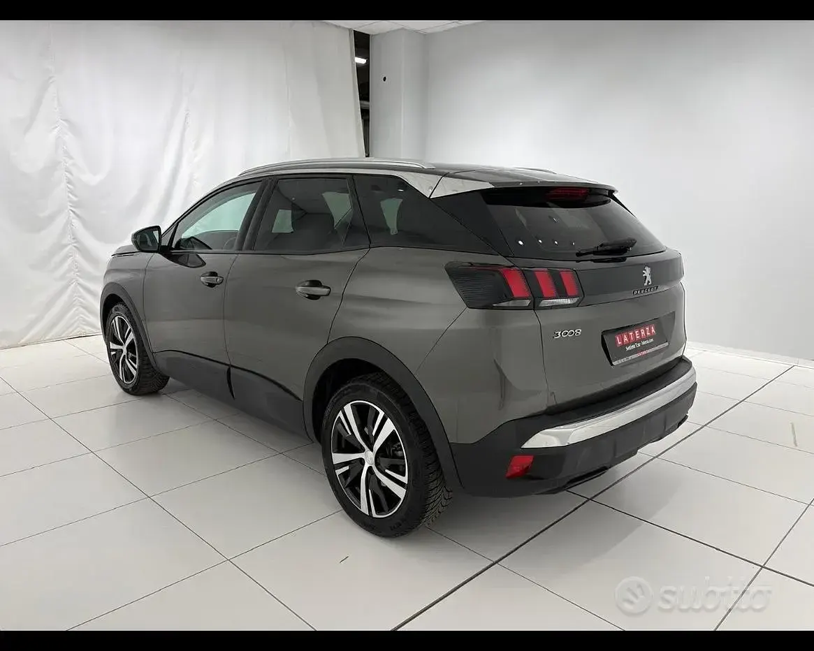 Usata Peugeot 3008 Business-Line 131 CV (96 kW) 2020 Grigio SUV