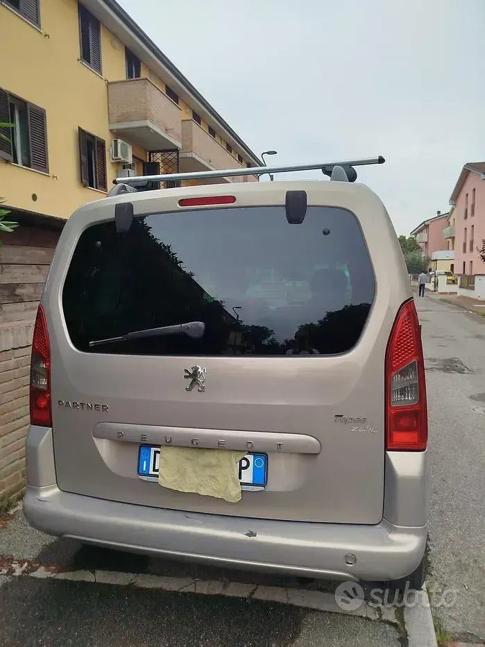 Usata Peugeot Partner 109 CV (80 kW) 2009 Marrone Monovolume