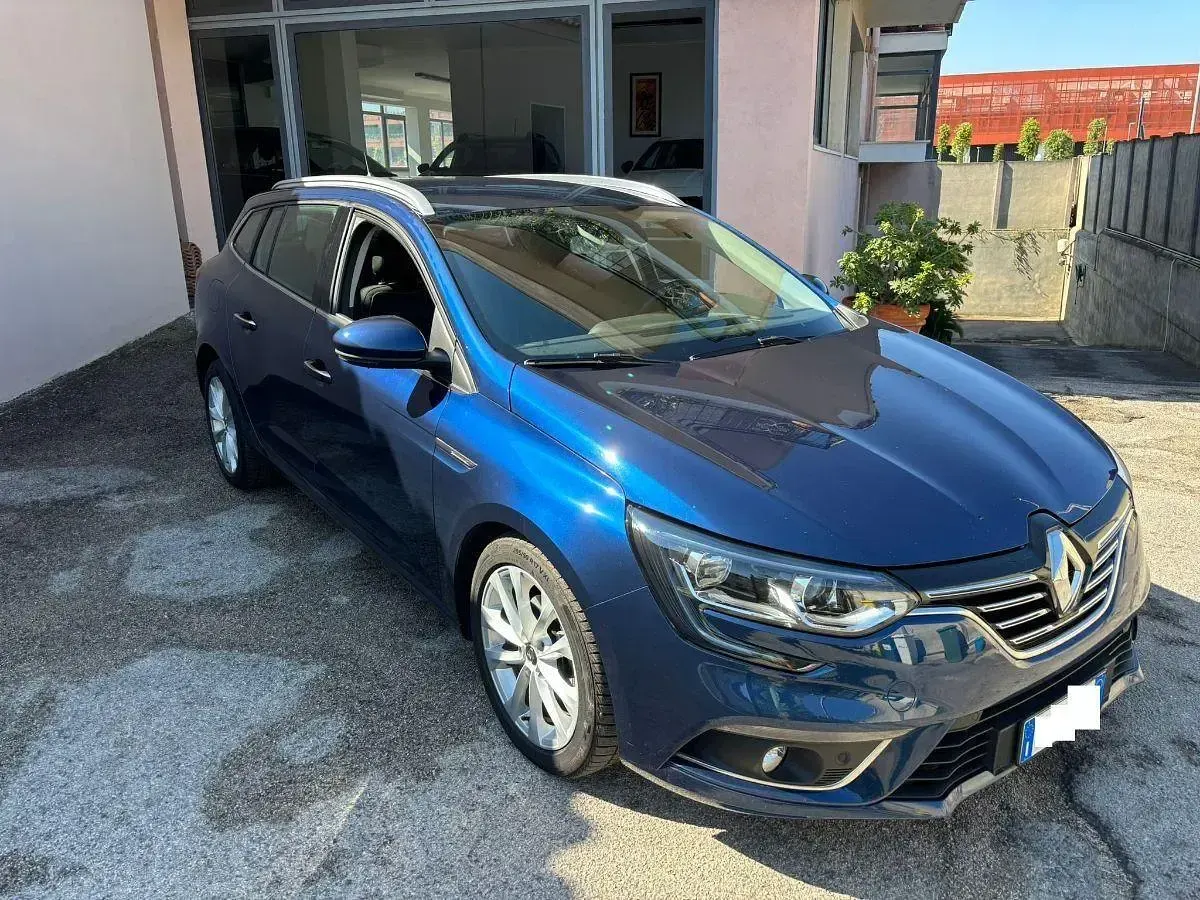 Usata Renault Mégane II Intens 115 CV (84 kW) 2021 Blu Berlina