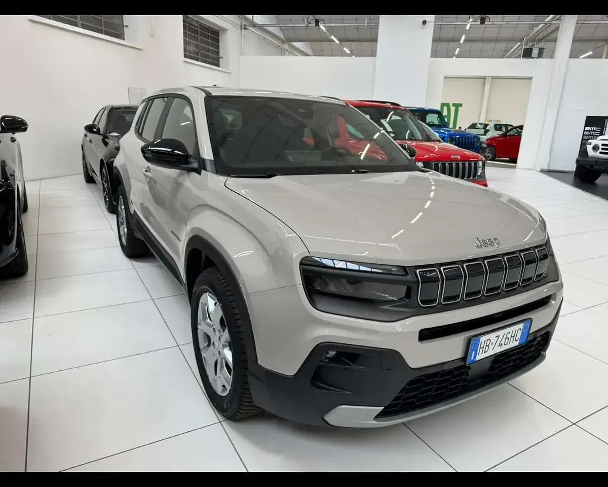 Nuova Jeep Avenger Altitude 101 CV (74 kW) 2026 Stone SUV