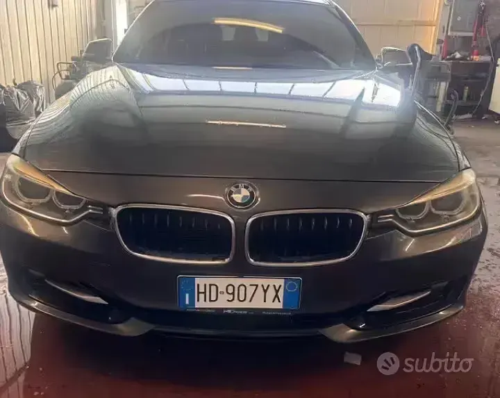 Usata BMW 325 Sport Line 218 CV (160 kW) 2014 Nero Station wagon