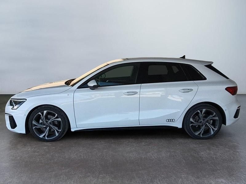 Usata Audi A3 Sportback 150 CV (110 kW) 2022 Bianco Utilitaria