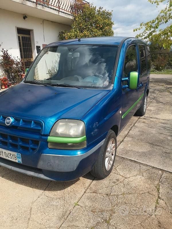 Usata Fiat Doblò 101 CV (74 kW) 2002 Blu Monovolume