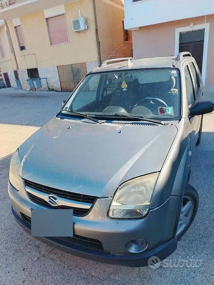 Usata Suzuki Ignis 69 CV (50 kW) 2005 Grigio Utilitaria