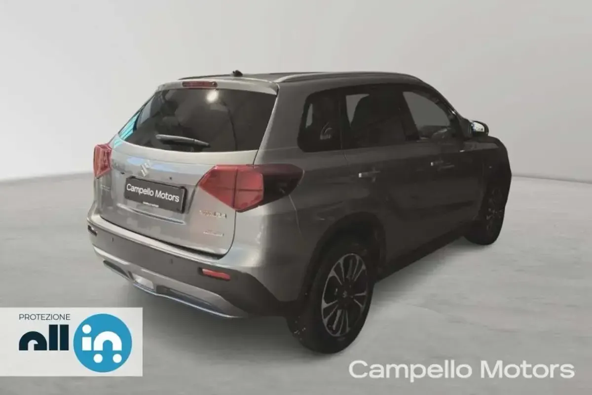 Usata Suzuki Vitara 111 CV (81 kW) 2019 Grigio SUV