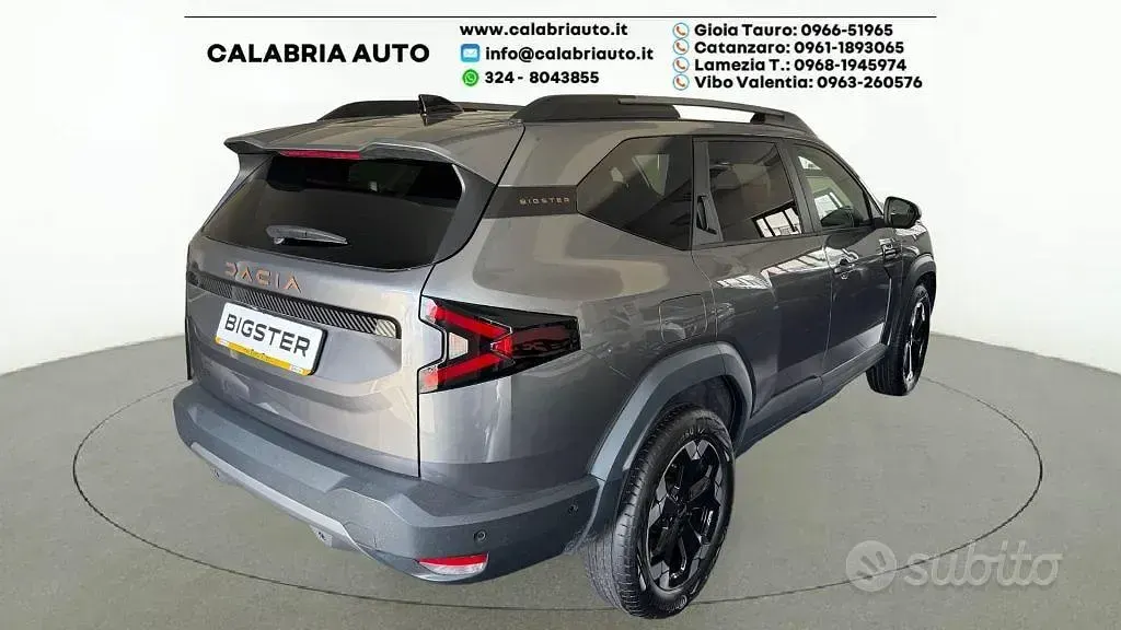 Uusi Dacia Bigster Extreme 140 HP (102 kW) 2025 Harmaa Katumaasturi