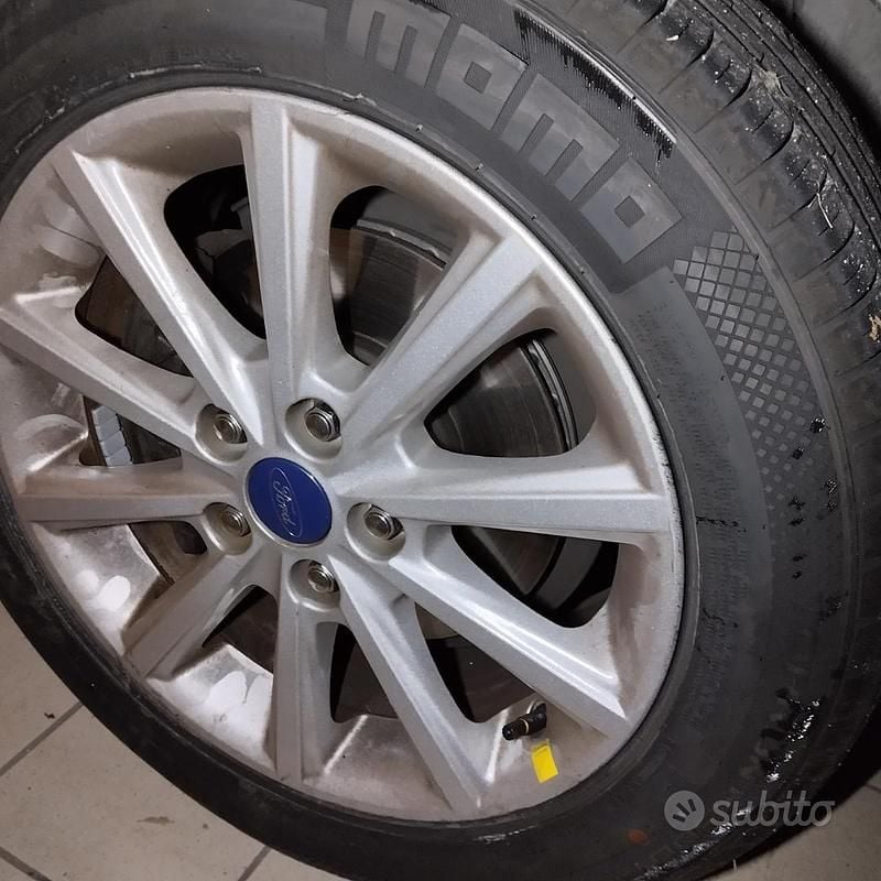 Usata Ford C-MAX Titanium X 120 CV (88 kW) 2016 Argento Monovolume