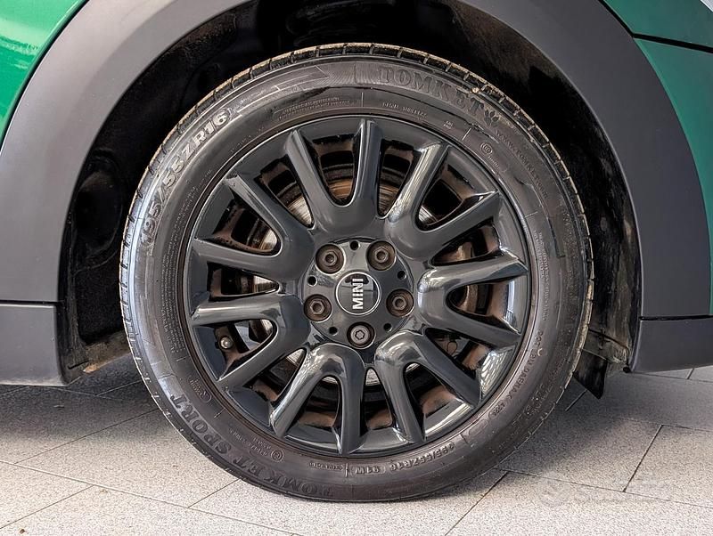 Usata Mini Cooper 136 CV (100 kW) 2023 Verde Utilitaria